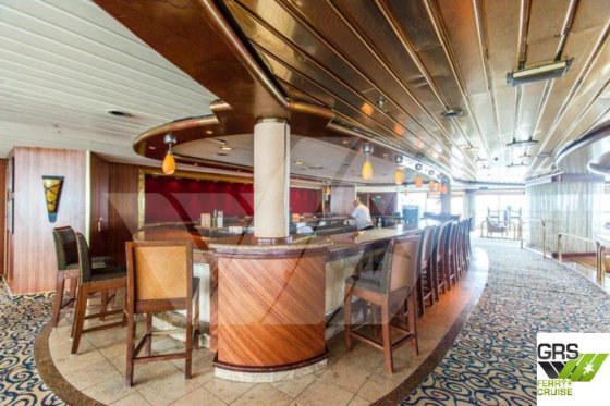 全長268m、乗客2,744名乗りクルーズ船販売中