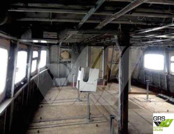 出售37米283座客船