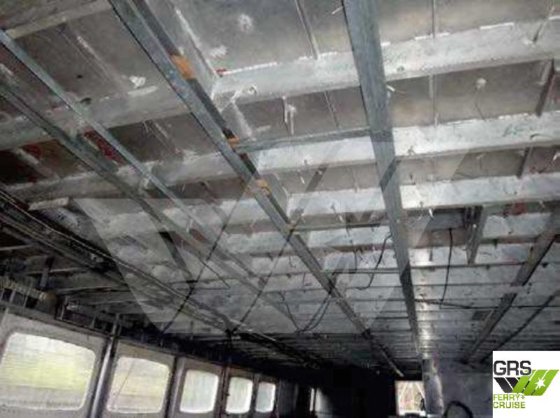 出售37米283座客船