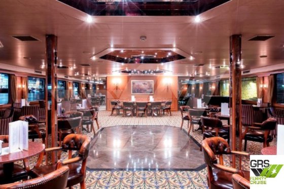 110m、123人乗りクルーズ船販売中