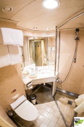 142m、770人乗りクルーズ船販売中