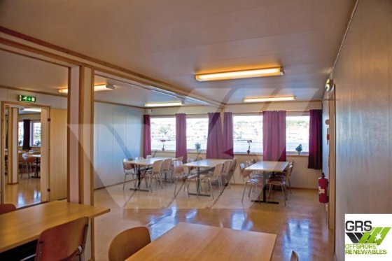 101米 25.68米 浮桥