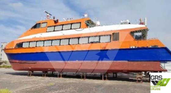 出售一艘26米、载客196人的客船