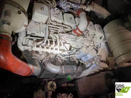 出售一艘26米、载客196人的客船