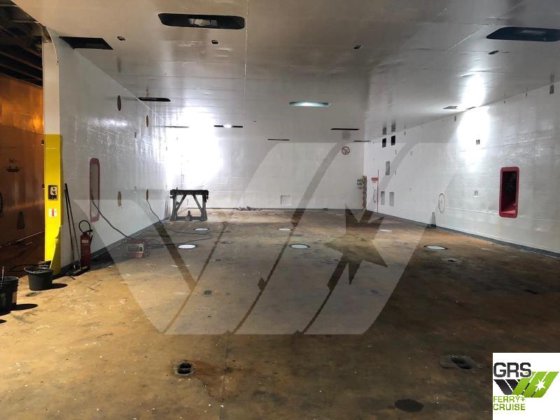 108m、1032レーンメーターのRoRo船販売中