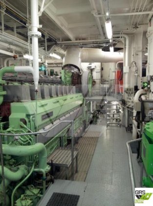 108m、1032レーンメーターのRoRo船販売中