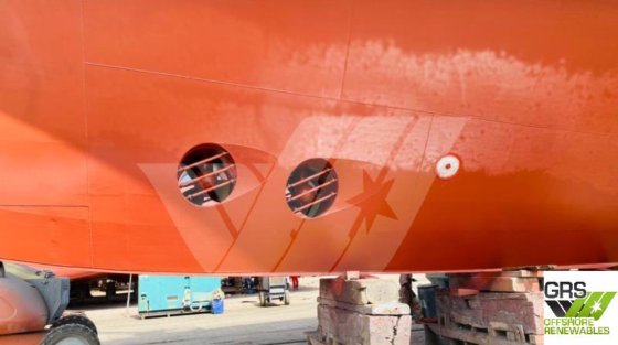 出售45米近海支持及施工船