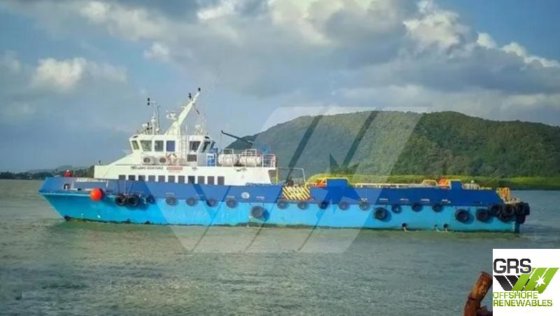 37mのユーティリティ船を販売中