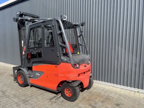 2018 Linde E50HL-01