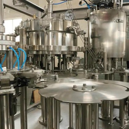 全自动矿泉水瓶装灌装机/瓶子灌装机