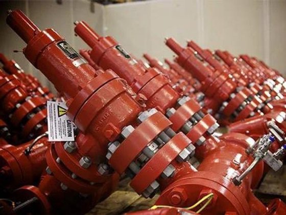 AST 安全泄压阀 带撬装的高压高低温阀 用于电力行业的压力安全阀