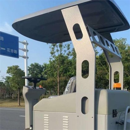 新开发的骑乘式道路街道地面清洁扫地机