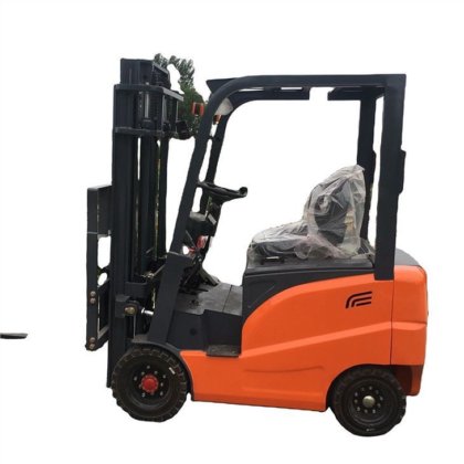 叉式伸缩室外卡车 1.6 吨载重量叉车拥有两个电动发动机