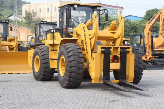 18 吨重型建筑材料装卸设备 叉车前端装载机货叉 LT18T