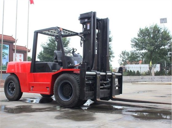 中国 CE 工厂自动柴油叉车 10 吨叉车，价格便宜