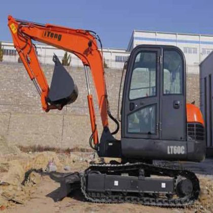 6 吨新型小型履带式挖掘机出售，价格极具竞争力