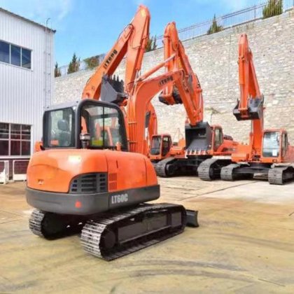 6 吨新型小型履带式挖掘机出售，价格极具竞争力