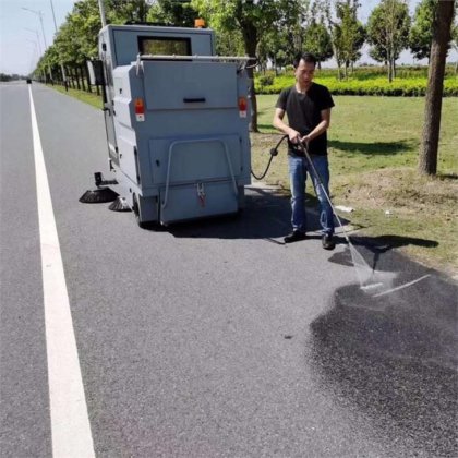 电池供电的道路清洗扫地机 汽车清洁工具 车库集尘机