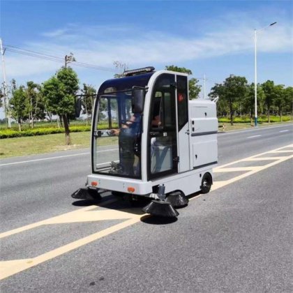 电池供电的道路清洗扫地机 汽车清洁工具 车库集尘机