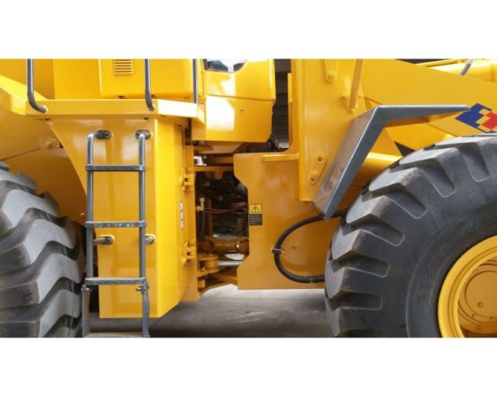 6 吨高自卸轮式推土机 Zl60