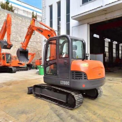 6 吨中国小型微型履带式行走挖掘机出售