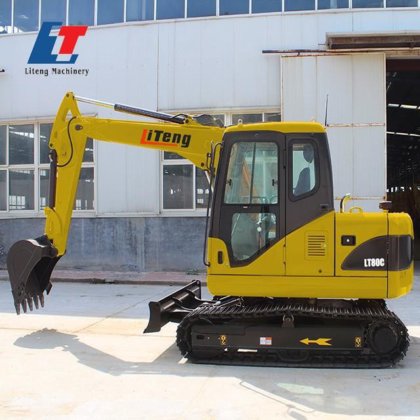 性能可靠的专业工程机械 8 吨挖掘机