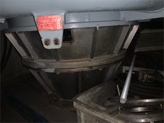 1990年製中古リエラ・ナデウ300F-1000遠心分離機