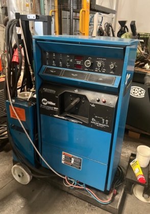 MILLER SYNCRO WAVE 351