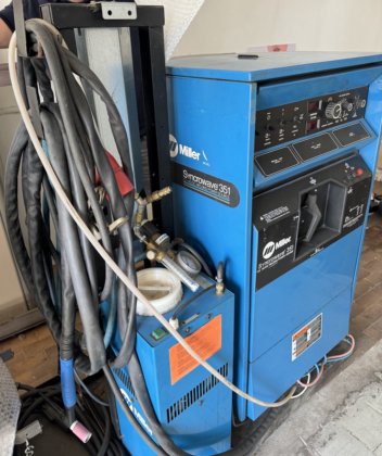 MILLER SYNCRO WAVE 351