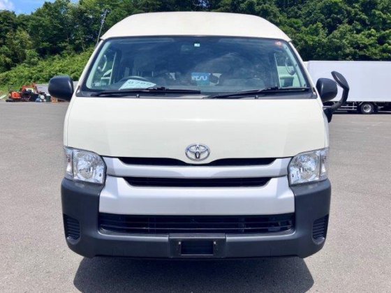 トヨタ CBF-TRH228B