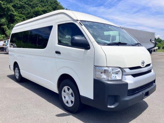 トヨタ CBF-TRH228B