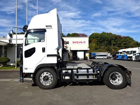 いすゞ 2PG-EXD52CD