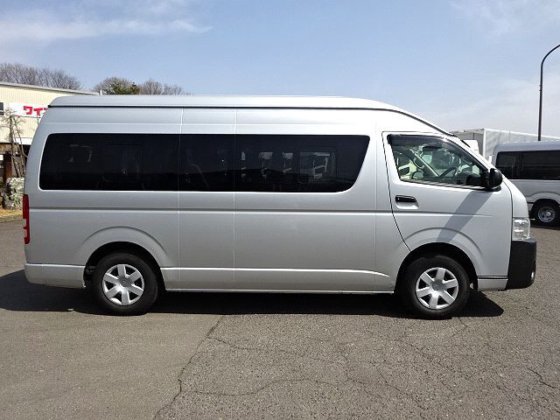 トヨタ CBF-TRH228B