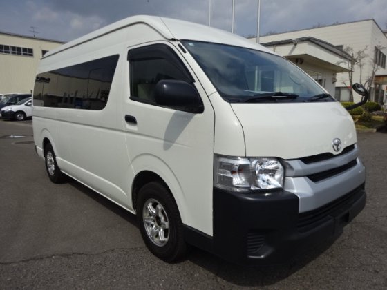 トヨタ CBF-TRH228B