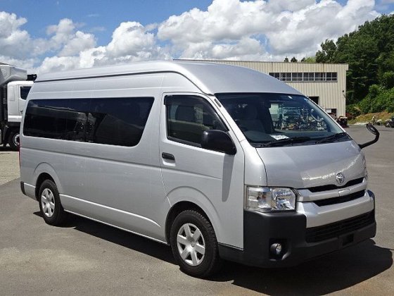 トヨタ CBF-TRH223B