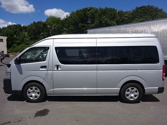 トヨタ CBF-TRH223B