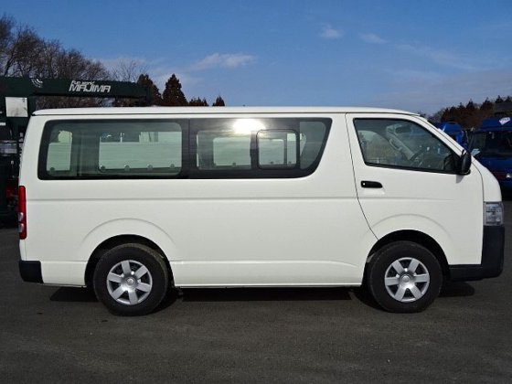 トヨタ LDF-KDH206V