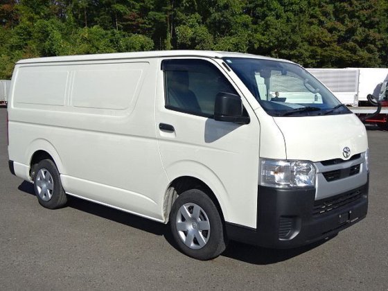 トヨタ 3BF-TRH200V