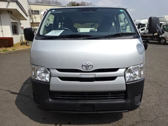 トヨタ CBF-TRH200V