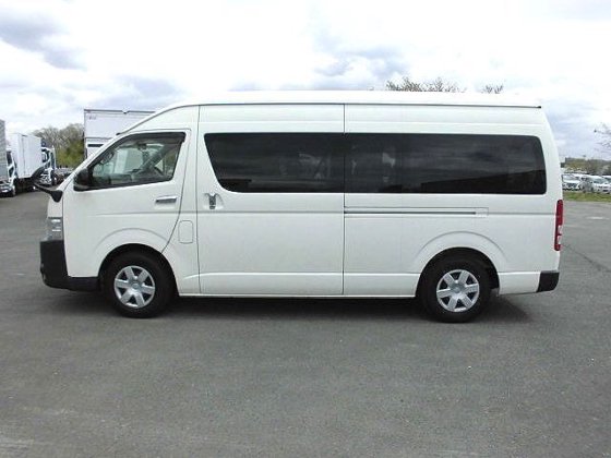 トヨタ LDF-KDH223B