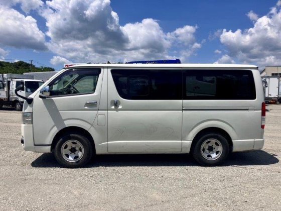 トヨタ LDF-KDH206V