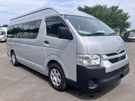 トヨタ 3BF-TRH223B