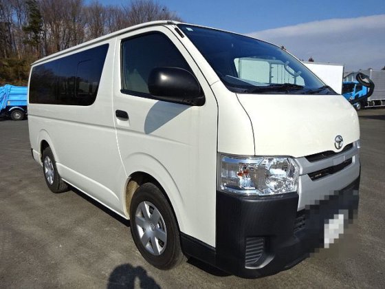 トヨタ CBF-TRH200V
