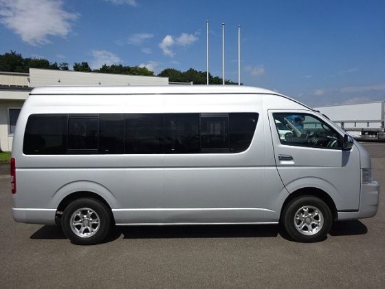 トヨタ CBA-TRH229W