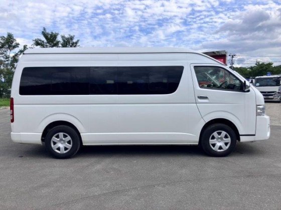 トヨタ CBF-TRH228B