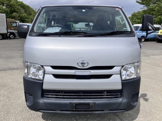 トヨタ CBF-TRH200V