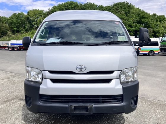 トヨタ CBF-TRH228B