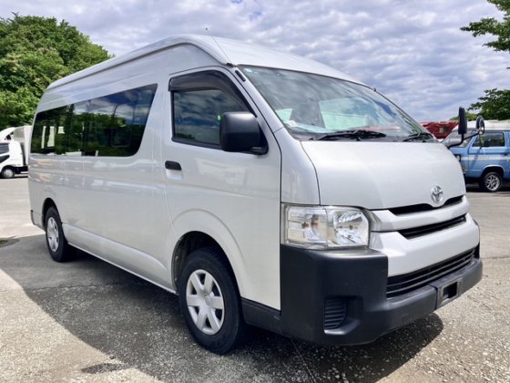 トヨタ CBF-TRH228B