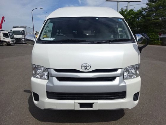 トヨタ CBF-TRH228B