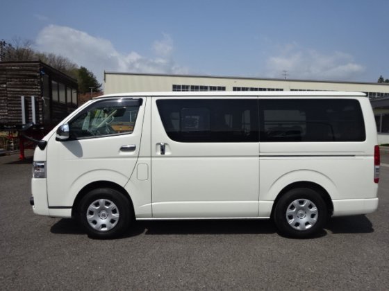 トヨタ CBF-TRH228B